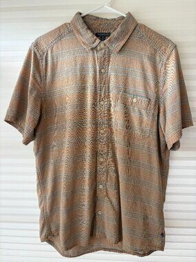 Medium short sleeve button up Toad and Co shirt